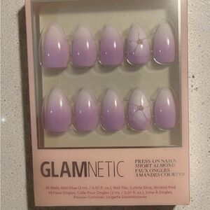 Glamnetic Press-On Nails Short- Lilac Reef - Ombre Floral Accent